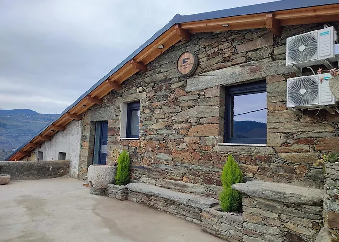 Castas D'ouro Ferienhaus Casal de Loivos